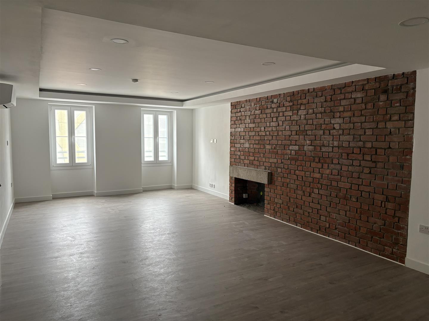 Image of Apartment - 1 Bedrooms - 1 Bathrooms for Rental in Town Area-Gibraltar, Image 2